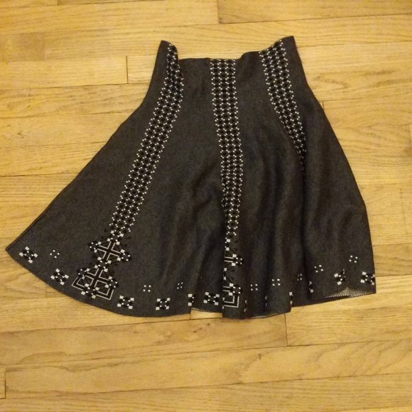 Max Studio Dresses & Skirts - Max Studio Flared Knit Skirt - Size Small